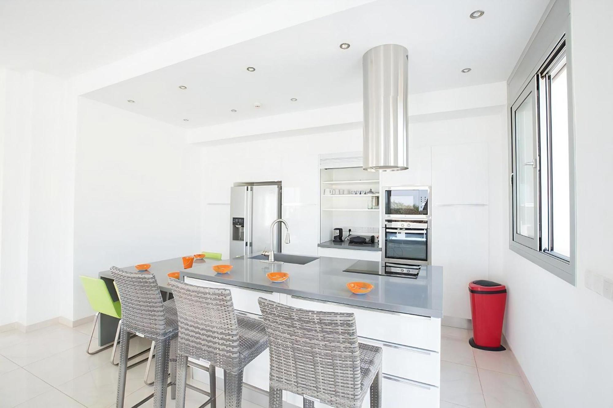 Villa Protara Chrysos - Beautiful 5 Bedroom Protaras Villa - Walking Distance To Fig Tree Bay Exterior photo